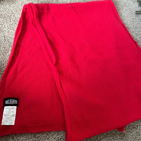 100 percent cashmere scarf - Dela Haye Brand - Picture 1 of 6
